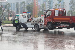 大安區(qū)2014年度道路危險(xiǎn)貨物運(yùn)輸暨校車安全事故應(yīng)急演練紀(jì)實(shí) 強(qiáng)化安全防線，守護(hù)生命之路